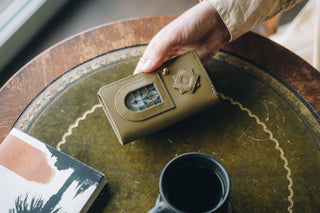 限定レザー glart 三つ折りウォレット